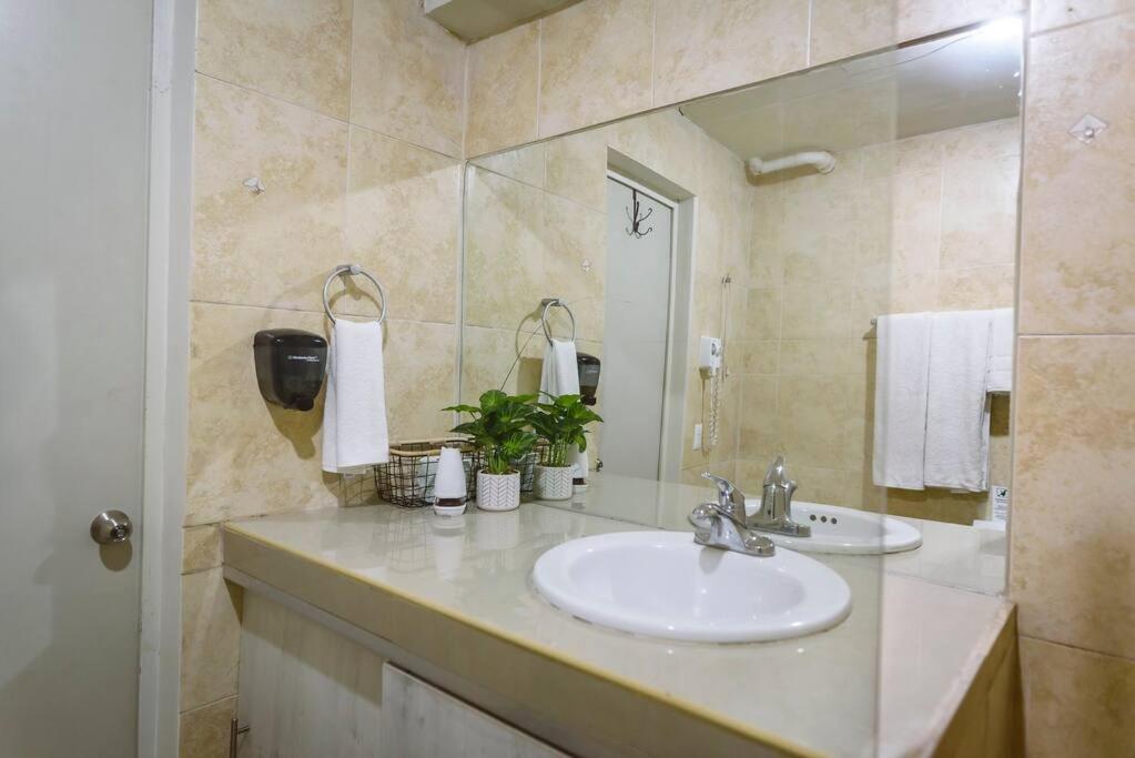 Departamento Comodo Centrico Tv Ac Wifi Cocina Parking, Letra C Ciudad Valles Ngoại thất bức ảnh